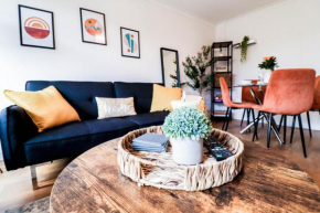 Perfect 2 Bedroom Flat Heathrow, Free Parking